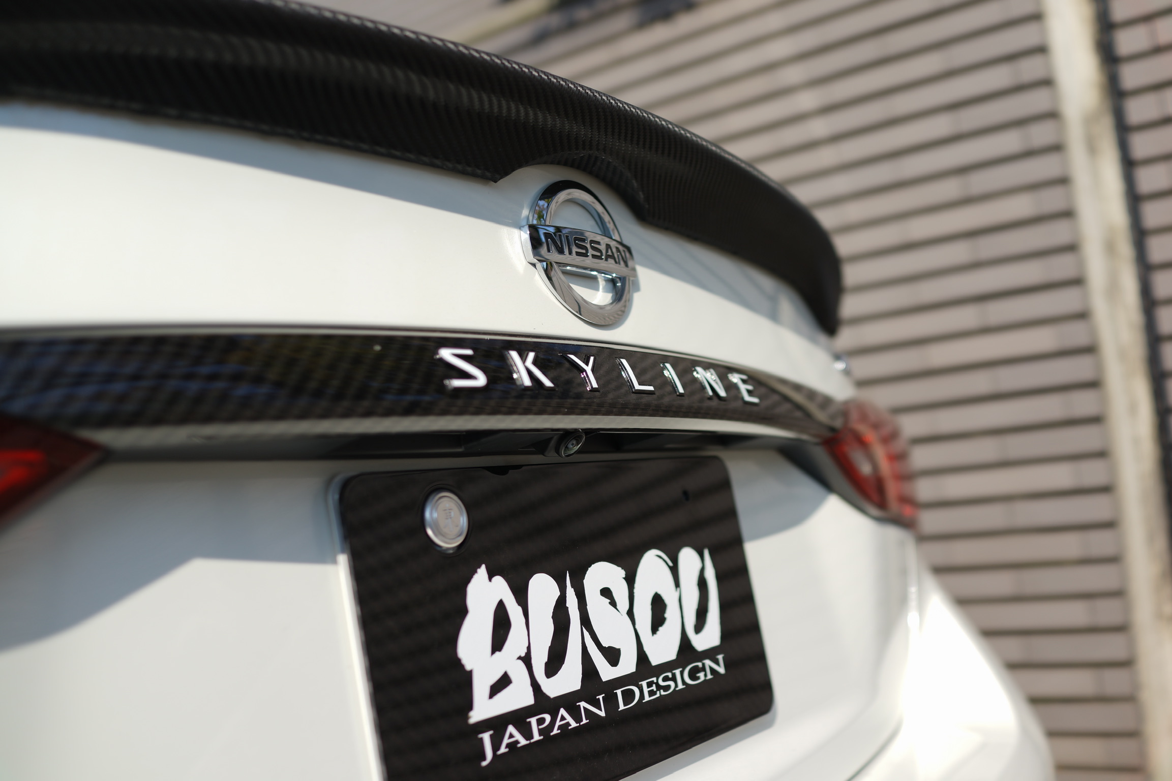 スカイライン BUSOUトランクガーニッシュ発売開始